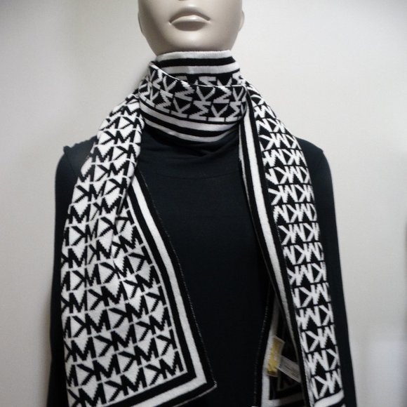 Michael Kors Accessories - COPY - Michael Kors Black/Cream Knit Scarf New with Tag